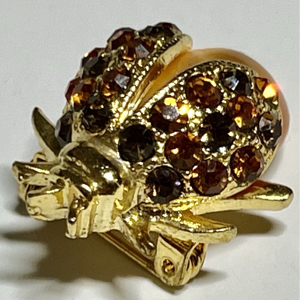 Vintage Gold Tone Amber Rhinestone Bee Brooch Pin Orange Cabochon Body